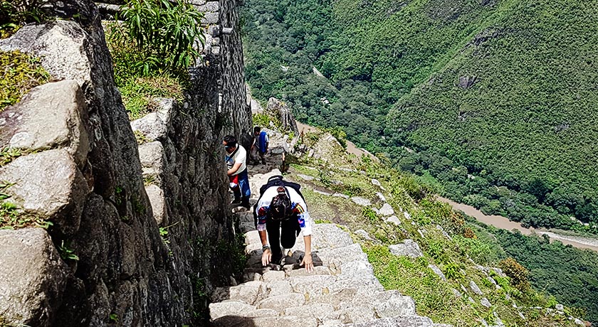 huayna picchu stairs