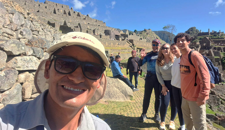 guide machu picchu